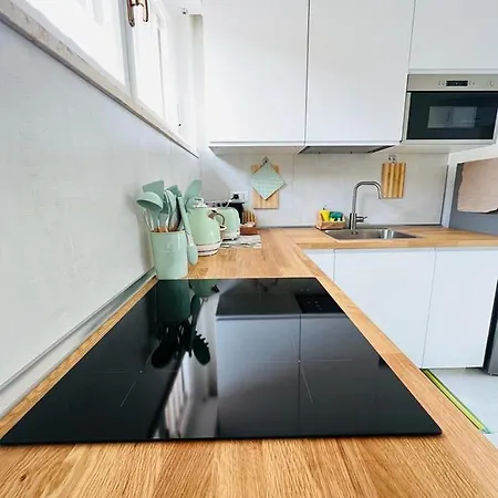 Silvy's Sunny House